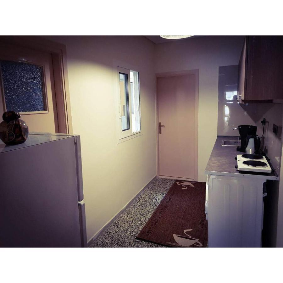 Loutraki Suites エクステリア 写真