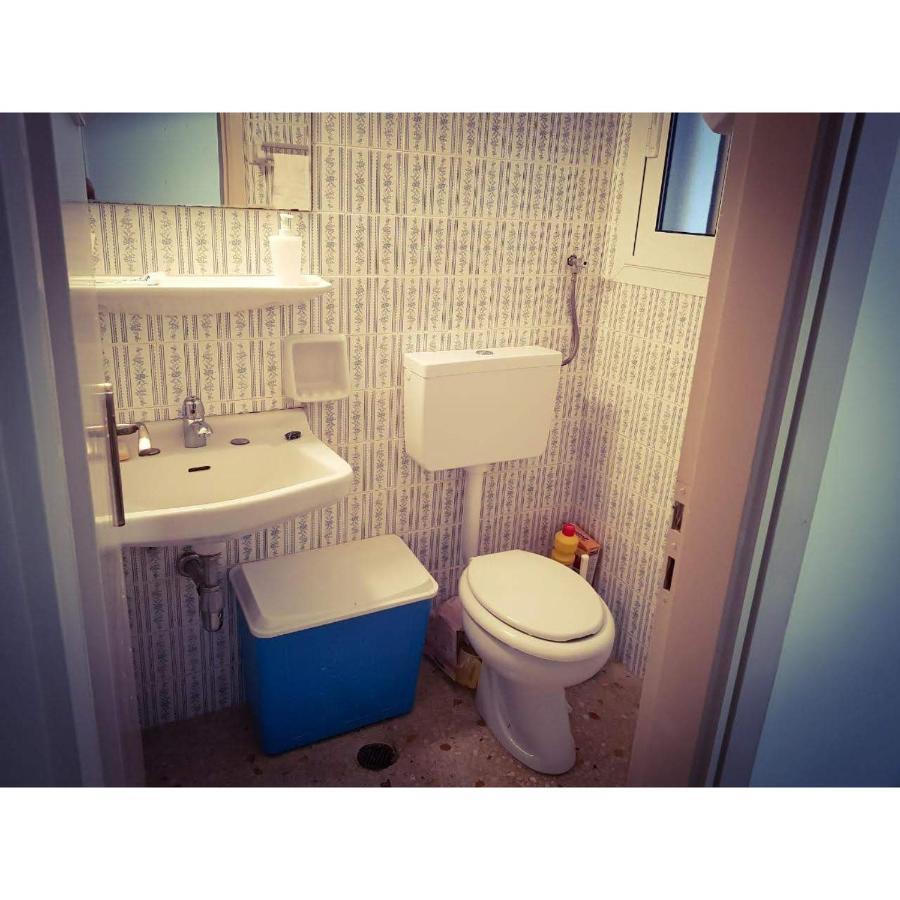 Loutraki Suites エクステリア 写真
